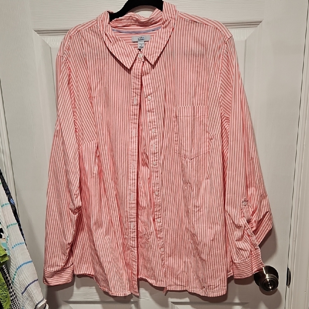 Croft & Barrow Women's Pink and White Striped Button Down Shirt